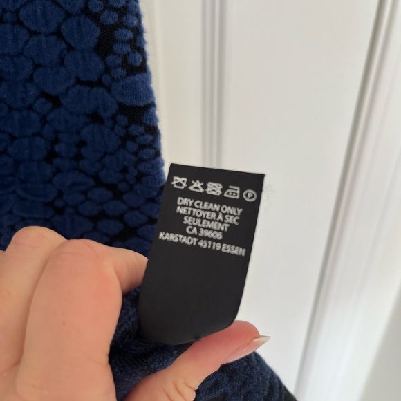 Pink Tartan blue and black print body con dress. Size XS. - Picture 4 of 5